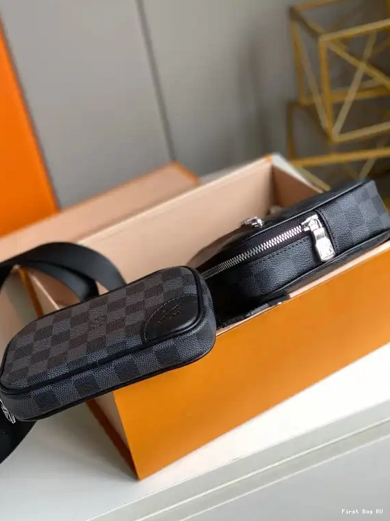 First bags ru reviews LOUIS MESSENGER VUITTON SCOTT 0706